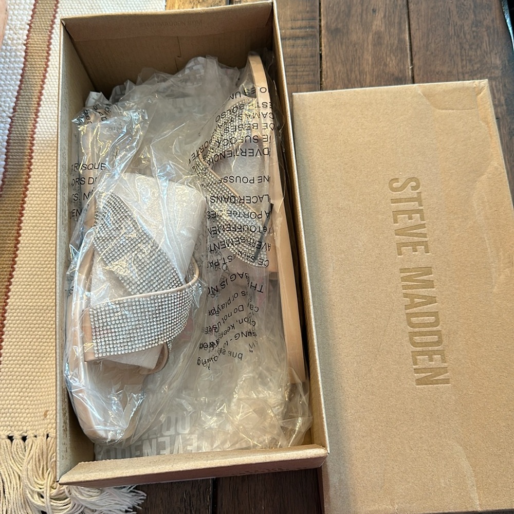 Steve Madden Rhinestone sandal - Picture 7 of 7